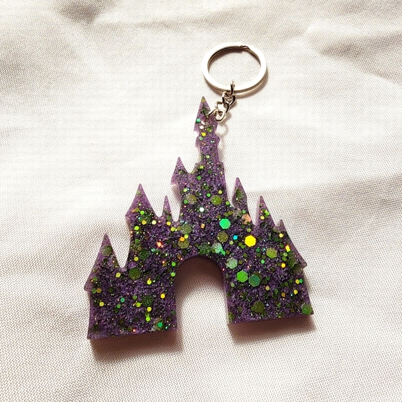 Handmade Disney Castle Keychain/bag charm - Picture 3 of 8